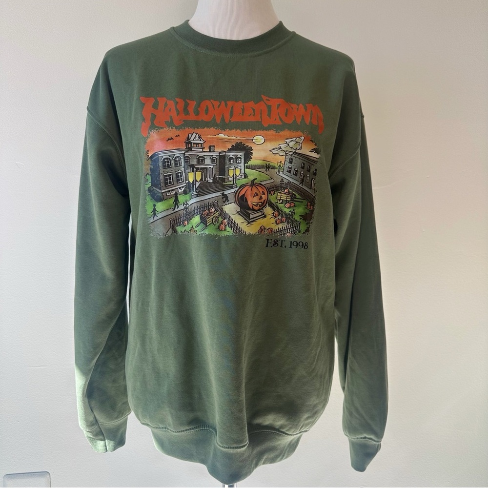 Ivy Green Halloweentown Color Graphic Cotton Pullover Sweatshirt Crew Neck, M